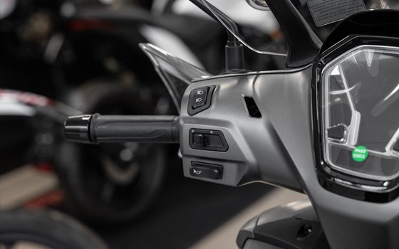 Neufahrzeug Voge SR16 125 ABS TCS - Bild 8