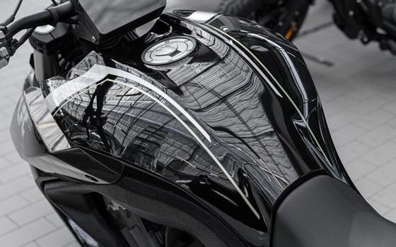 Gebrauchtmotorrad Benda LFC 700 - Bild 11