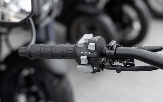 Gebrauchtmotorrad Benda LFC 700 - Bild 9