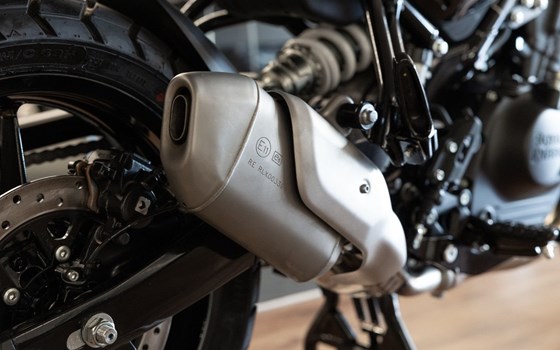 Neufahrzeug Royal Enfield Guerrilla 450 - Bild 24