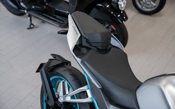 Gebrauchtmotorrad CFMOTO 300NK - Bild 16