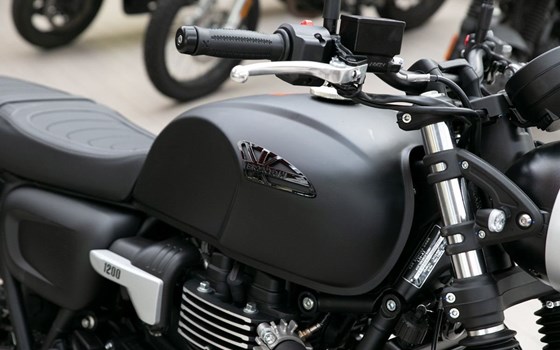 Gebrauchtmotorrad Brixton Cromwell 1200 - Bild 8