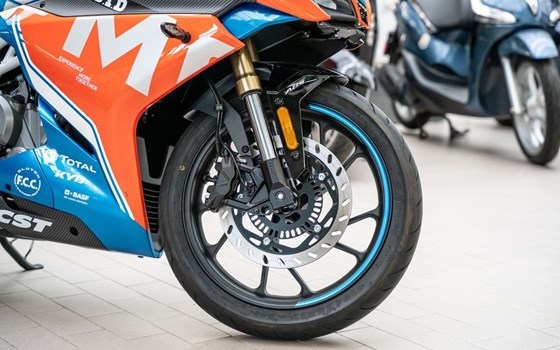 Neufahrzeug CFMOTO 300SR - Bild 14