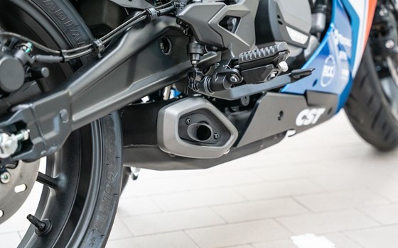 Neufahrzeug CFMOTO 300SR - Bild 16