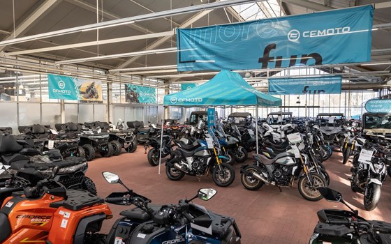 Neufahrzeug CFMOTO 300SR - Bild 21