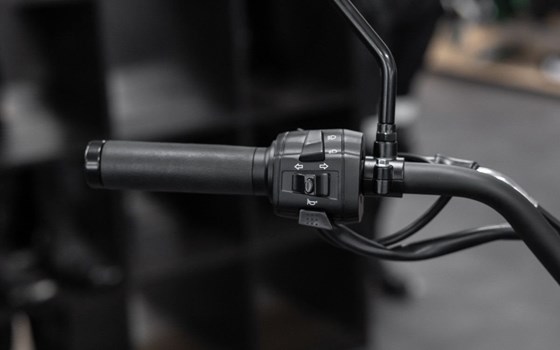 Neufahrzeug United Motors UM Renegade Commando 125 - Bild 8