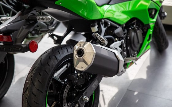Neufahrzeug Kawasaki Ninja 500 SE - Bild 5