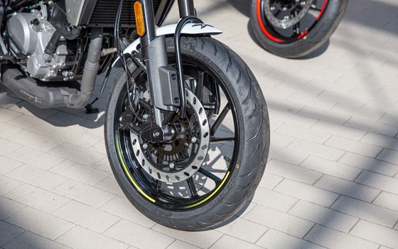 Neufahrzeug CFMOTO 300CL-X - Bild 6