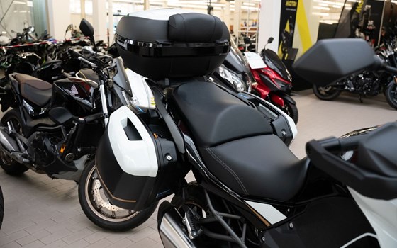 Neufahrzeug Kawasaki Versys 1100 SE - Bild 11