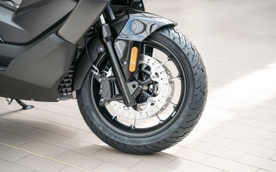 Neufahrzeug Voge SR4 350 LUXURY - Bild 15