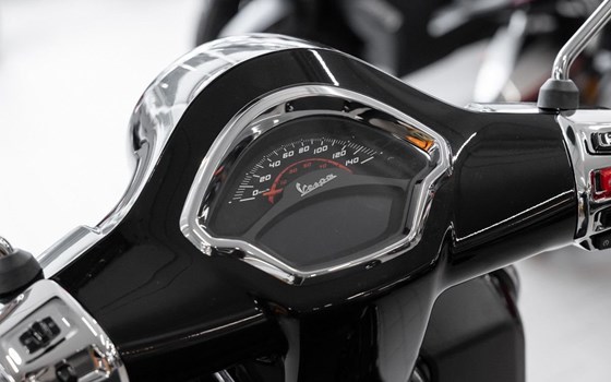 Neufahrzeug Vespa GTS 310 Super - Bild 10