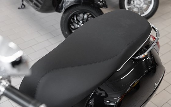 Neufahrzeug Vespa GTS 310 Super - Bild 12