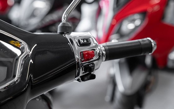 Neufahrzeug Vespa GTS 310 Super - Bild 8