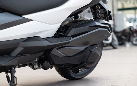 Neufahrzeug Voge SR4 350 LUXURY - Bild 18