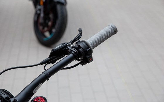 Neufahrzeug Talaria Sting - Bild 20