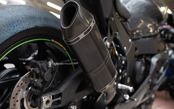 Gebrauchtmotorrad Kawasaki Ninja ZX-10RR - Bild 10