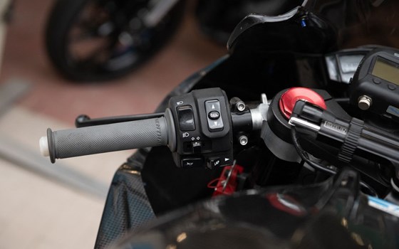 Gebrauchtmotorrad Kawasaki Ninja ZX-10RR - Bild 14