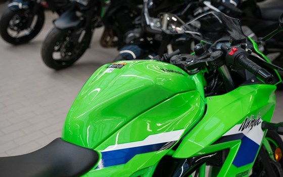 Neufahrzeug Kawasaki Ninja 125 - Bild 10