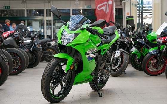 Neufahrzeug Kawasaki Ninja 125 - Bild 3