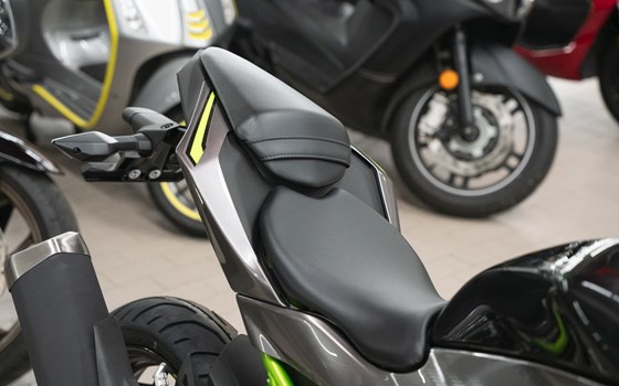 Neufahrzeug Kawasaki Ninja 125 - Bild 11