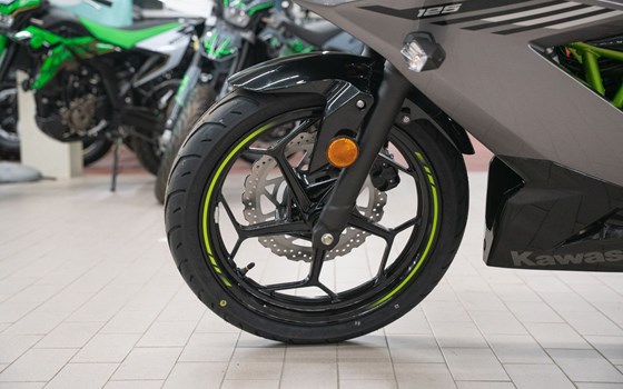 Neufahrzeug Kawasaki Ninja 125 - Bild 14