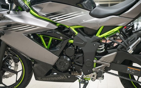 Neufahrzeug Kawasaki Ninja 125 - Bild 15