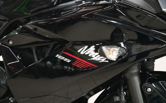 Neufahrzeug Kawasaki Ninja 125 - Bild 12