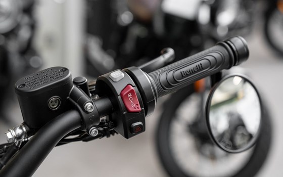 Neufahrzeug Benelli Leoncino Bobber 400 - Bild 10