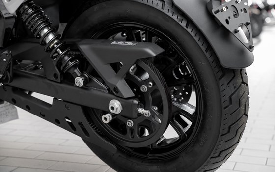 Neufahrzeug Benelli Leoncino Bobber 400 - Bild 16