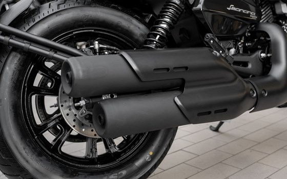 Neufahrzeug Benelli Leoncino Bobber 400 - Bild 19
