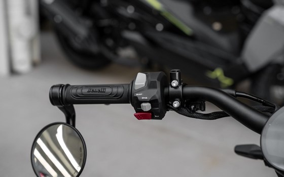 Neufahrzeug Benelli Leoncino Bobber 400 - Bild 7