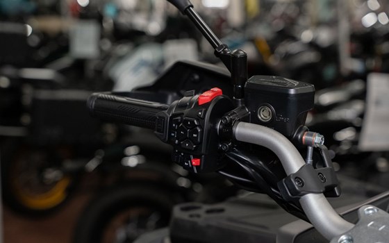 Neufahrzeug CFMOTO CFORCE 1000 Touring Pro - Bild 11