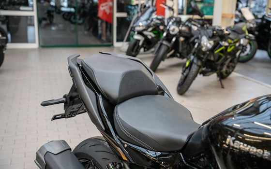 Neufahrzeug Kawasaki Ninja H2 SX - Bild 10