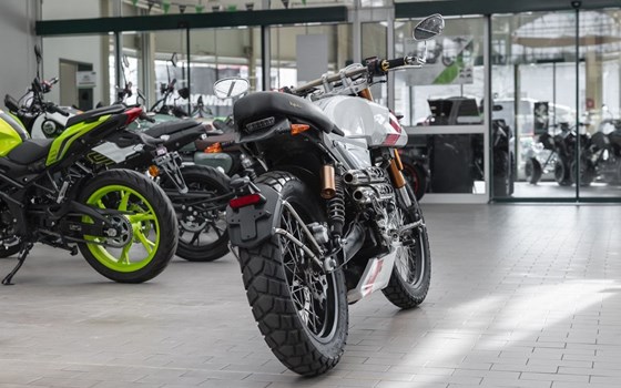 Gebrauchtmotorrad FB Mondial HPS 125i - Bild 6