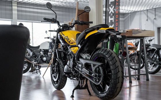 Neufahrzeug Royal Enfield Guerrilla 450 - Bild 5