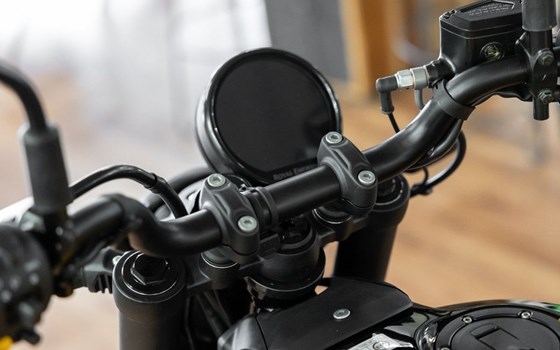 Neufahrzeug Royal Enfield Guerrilla 450 - Bild 9