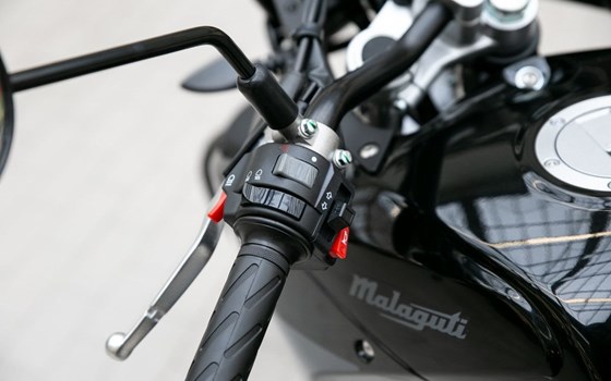 Gebrauchtmotorrad Malaguti Dune 125 X Black Edition - Bild 13