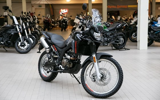 Gebrauchtmotorrad Malaguti Dune 125 X Black Edition - Bild 2