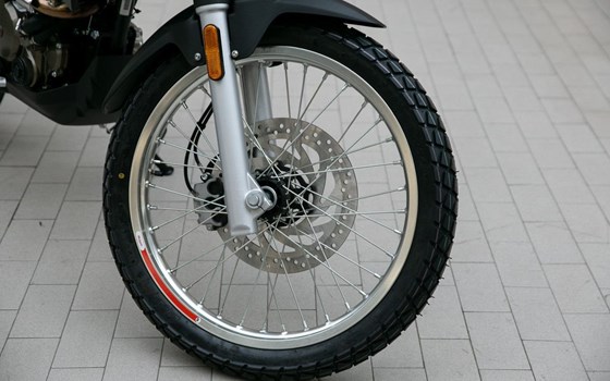 Gebrauchtmotorrad Malaguti Dune 125 X Black Edition - Bild 7