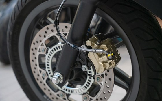 Gebrauchtmotorrad Piaggio Beverly 400 hpe - Bild 13