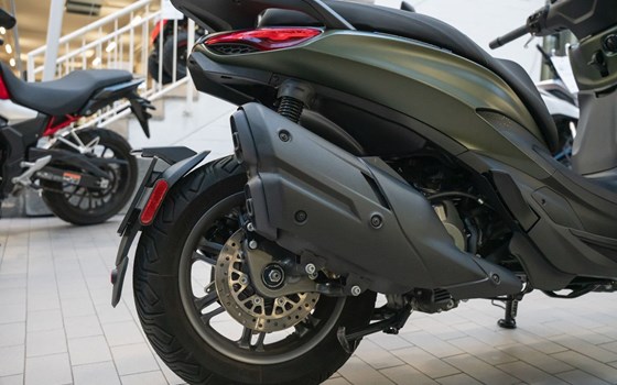 Gebrauchtmotorrad Piaggio Beverly 400 hpe - Bild 16