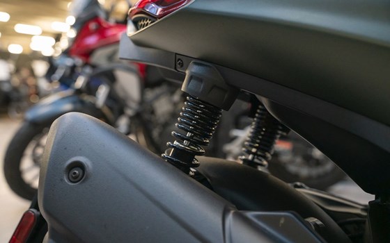 Gebrauchtmotorrad Piaggio Beverly 400 hpe - Bild 17