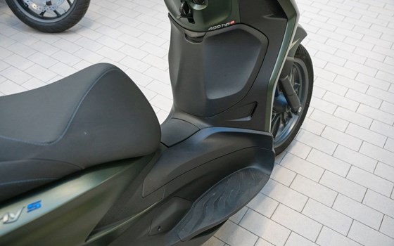 Gebrauchtmotorrad Piaggio Beverly 400 hpe - Bild 18