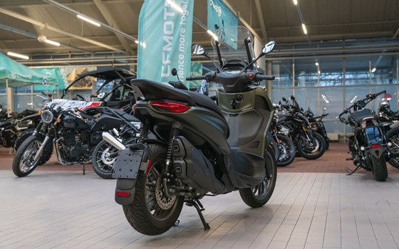 Gebrauchtmotorrad Piaggio Beverly 400 hpe - Bild 3