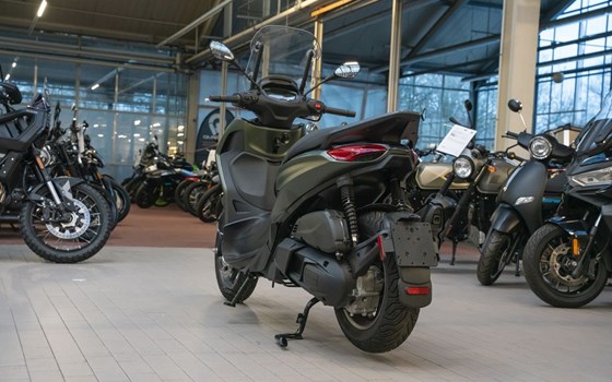 Gebrauchtmotorrad Piaggio Beverly 400 hpe - Bild 4