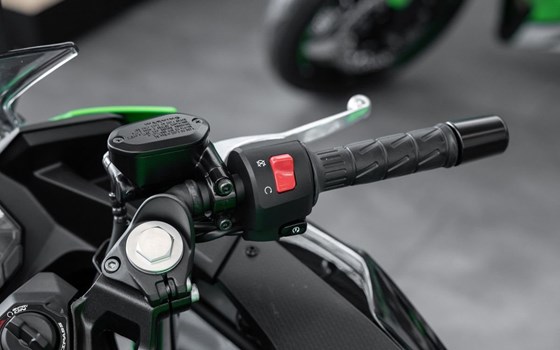 Gebrauchtmotorrad Kawasaki Ninja 500 SE - Bild 7