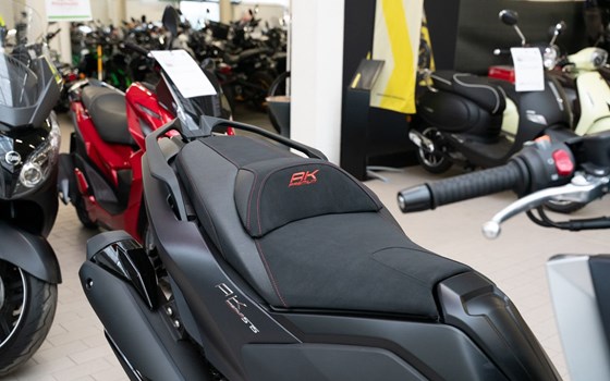 Neufahrzeug Kymco AK 575i ABS Premium - Bild 12