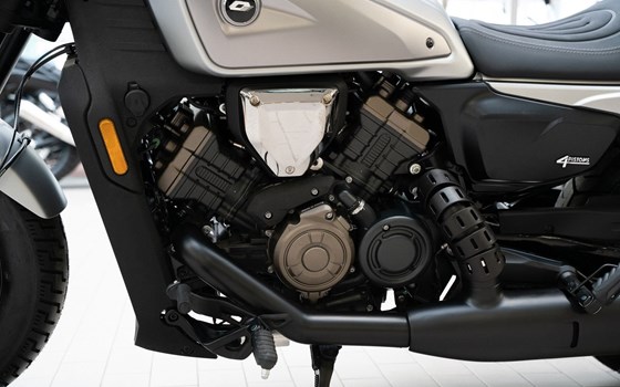 Neufahrzeug QJ Motor SRV 600V - Bild 14