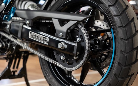 Neufahrzeug Royal Enfield Guerrilla 450 - Bild 9