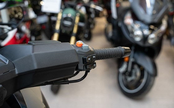 Neufahrzeug Kymco CV3 575i ABS - Bild 7